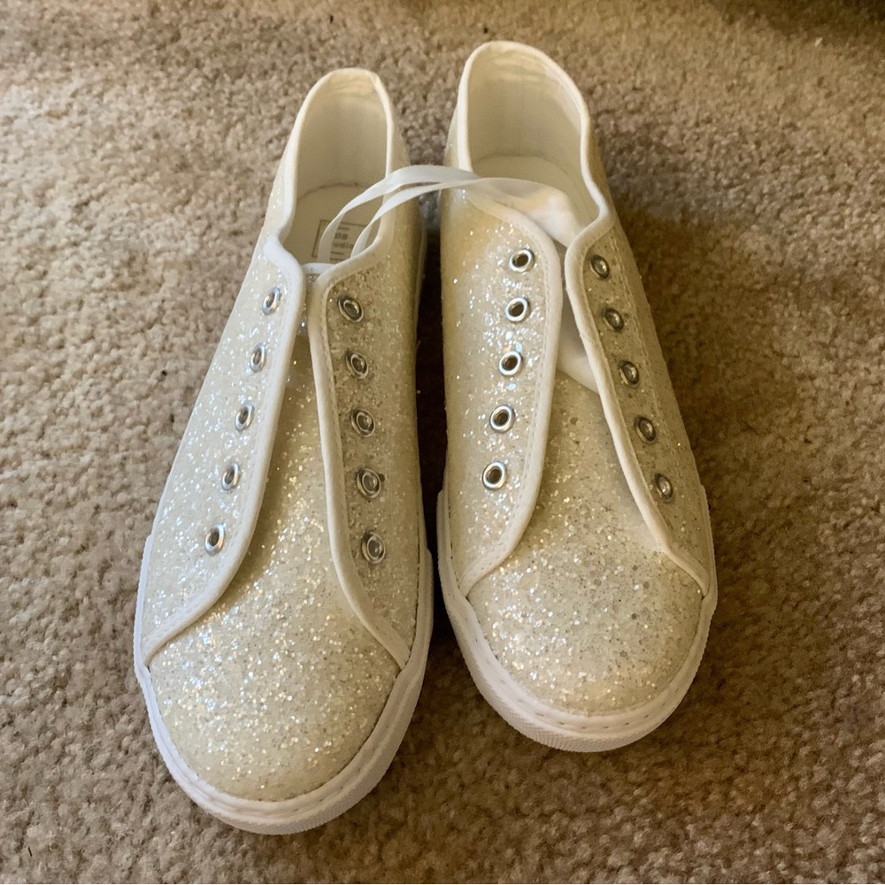 NWOT David’s Bridal Wedding Glitter Sneakers